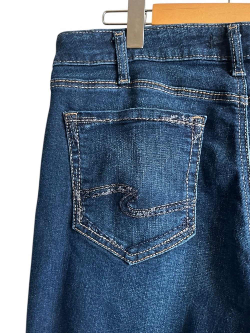 Silver Jeans Suki Straight Mid Rise Dark Wash Curvy Fit Jeans W34 L33 - Picture 10 of 14